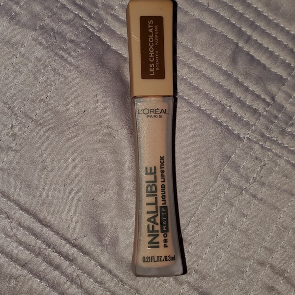 Loreal lipstick - Picture 1 of 2